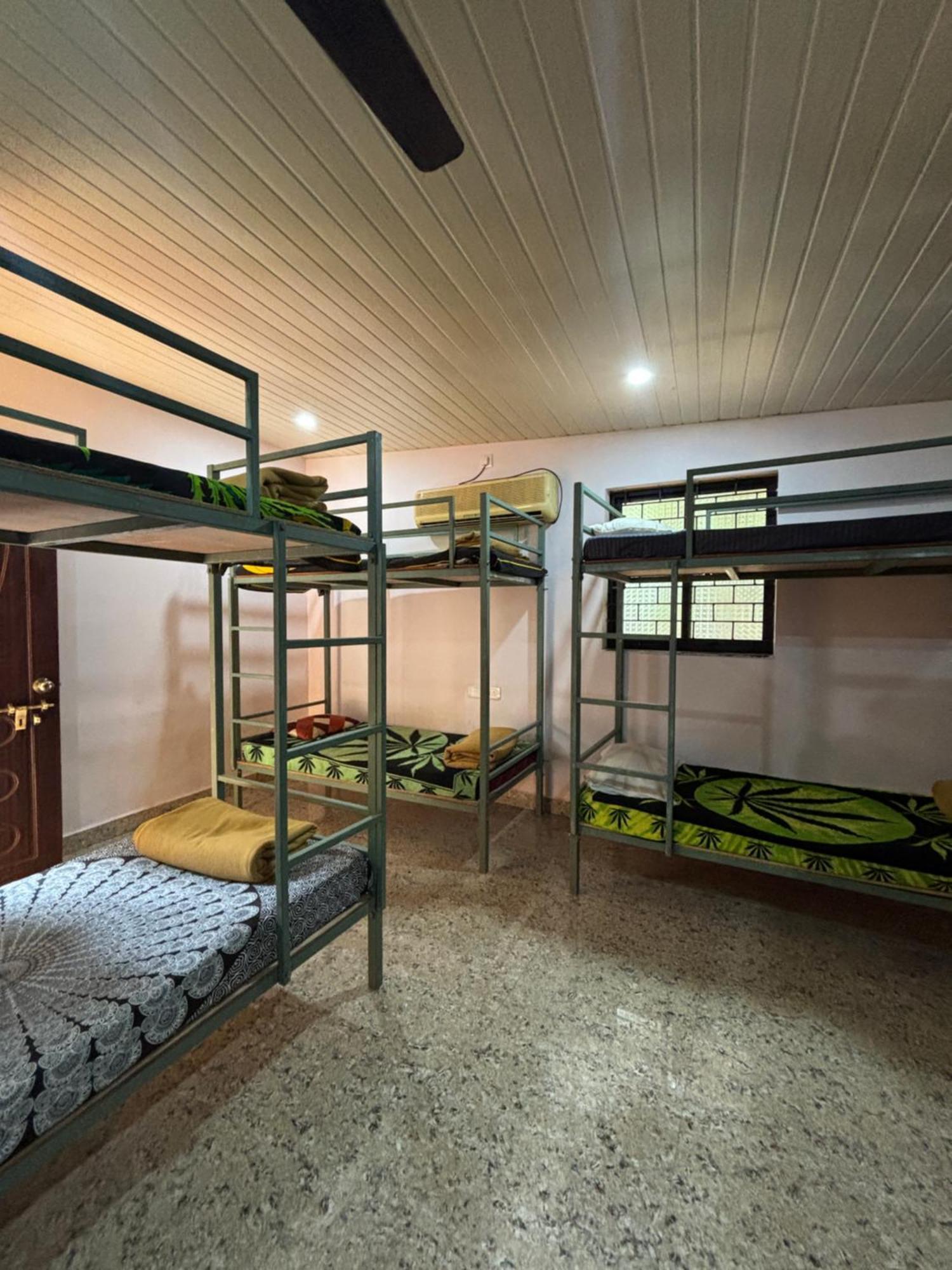 Tamasha Goa Vagator Hostel Kültér fotó