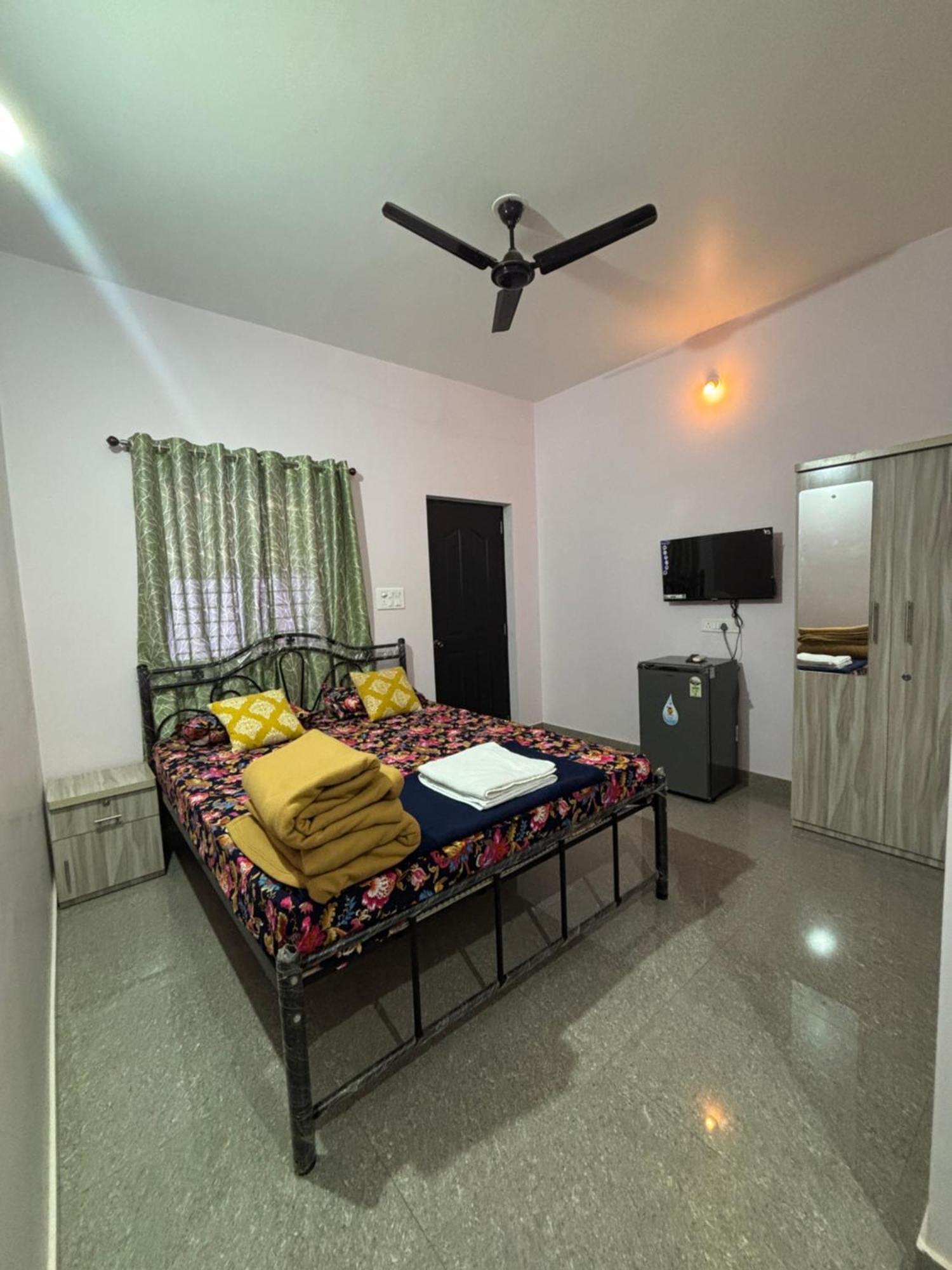 Tamasha Goa Vagator Hostel Kültér fotó