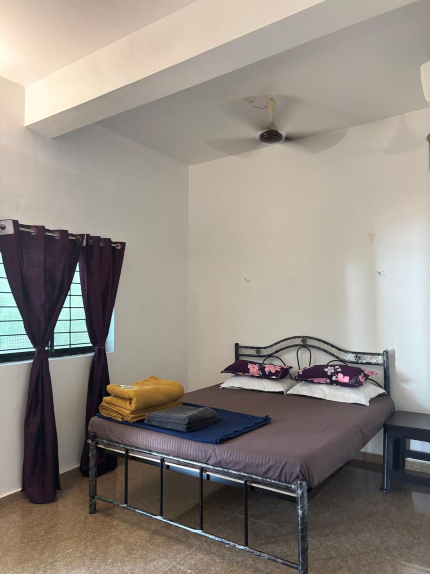 Tamasha Goa Vagator Hostel Szoba fotó